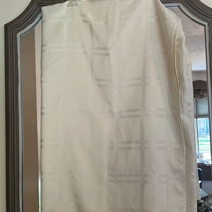 Cuisinart table cloth